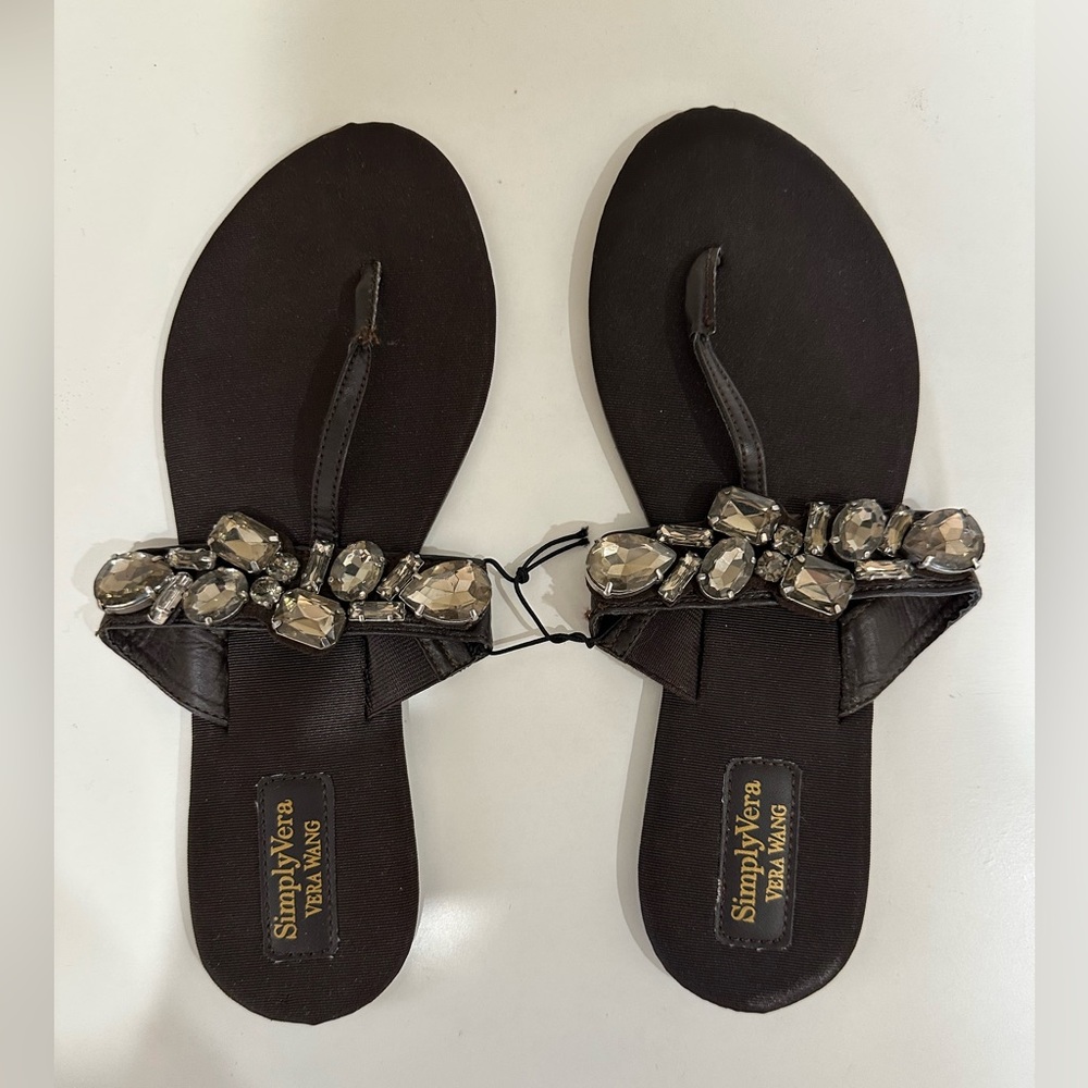 VERA WANG Embellished Flip-Flops Sandals Flats Shoes Chocolate Silver Women’s 7